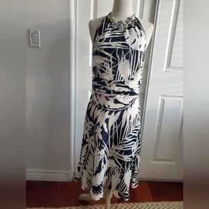 Ann Taylor Navy and White Graphic Flowing Dress, Size 4P